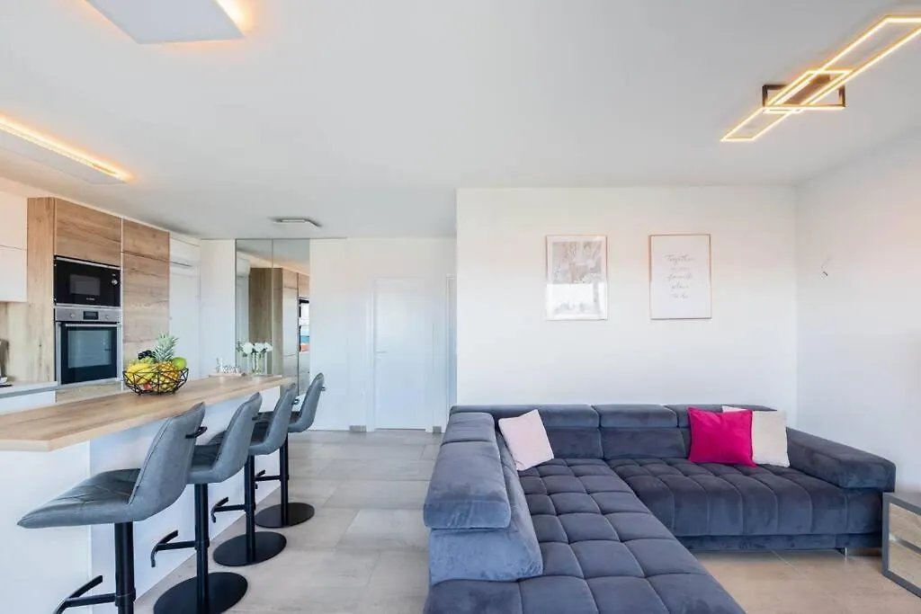 Penthouse Mario Apartment Trogir 0*,  Croatia