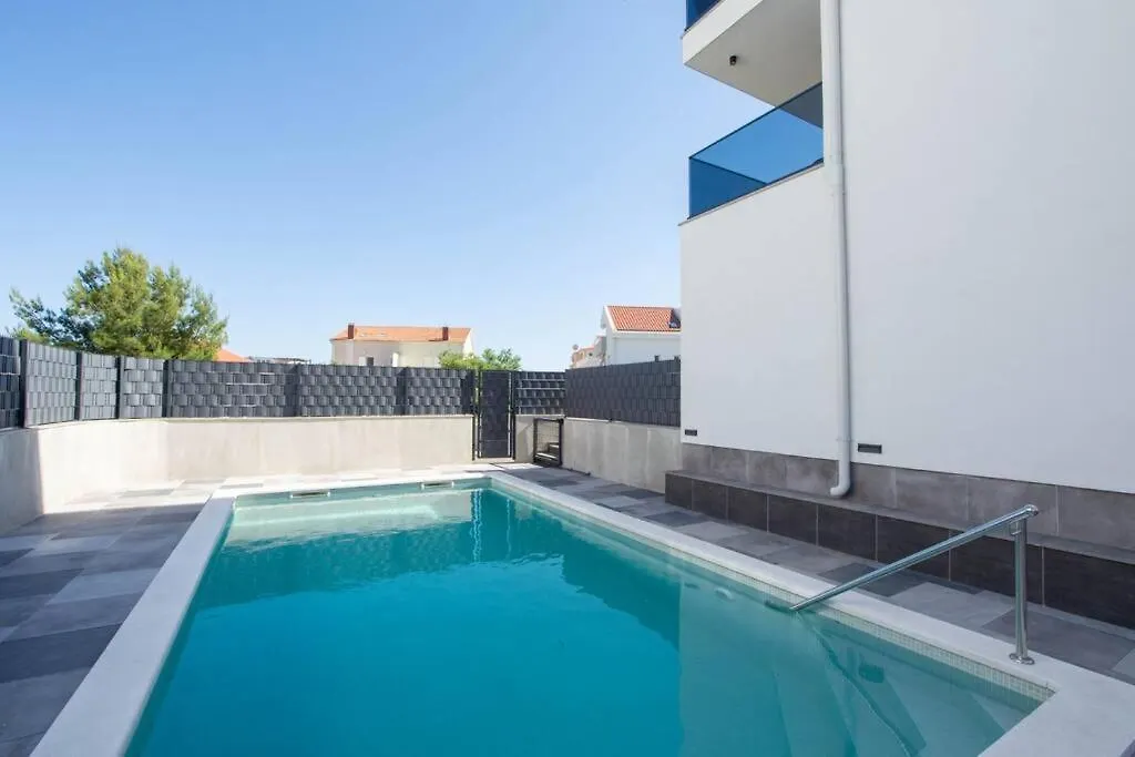 Penthouse Mario Apartment Trogir 0*,